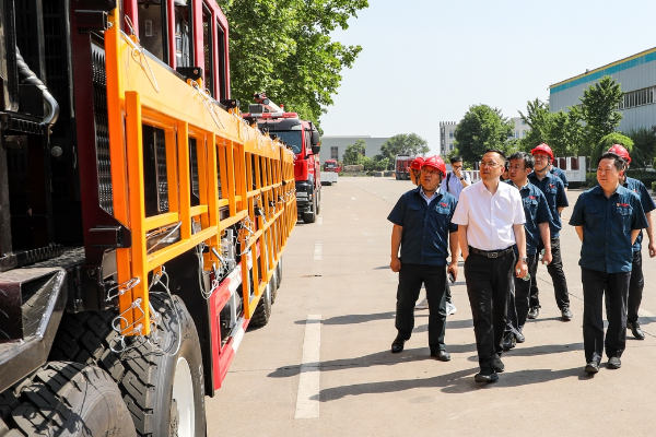 Wang Zhijian Visits Sinotruk Tai’an Wu Yue Special Vehicle Co., Ltd. and Sinotruk Jinan Special Vehicle Co., Ltd. for Research